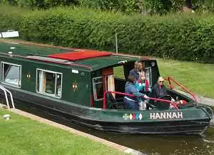 "Hannah" on the Kennet and Avon canal